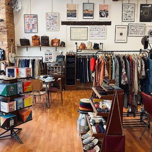 Photo by Les Traits Français in Toulouse, France with @lennybparis, @1083borneinfrance, @daodavy, @lapantoufleapepere, @laulhere_france, @lecoqenpap, @archiduchessefrance, @lamajoretteamoustache, @frandi_madeinfrance, @la_loutre_com, @marillonthebeef, @miaraka.france, @maisonizard, @valetdepique.fr, @raphaelle.germain, @lepigeonpigeon, @les_traits_francais, and @wearepieceandlove. May be an image of indoor.