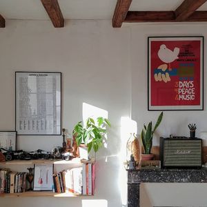 Photo by Søphie, Rock'n'Mama of 4 🤘🏻 in La Rochelle, France with @marshallheadphones, and @lamajoretteamoustache. May be an image of indoor.